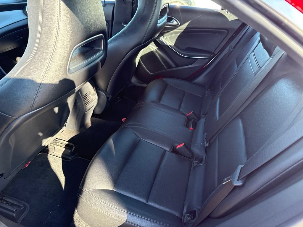 Used 2015 Mercedes-Benz CLA 250 image 10