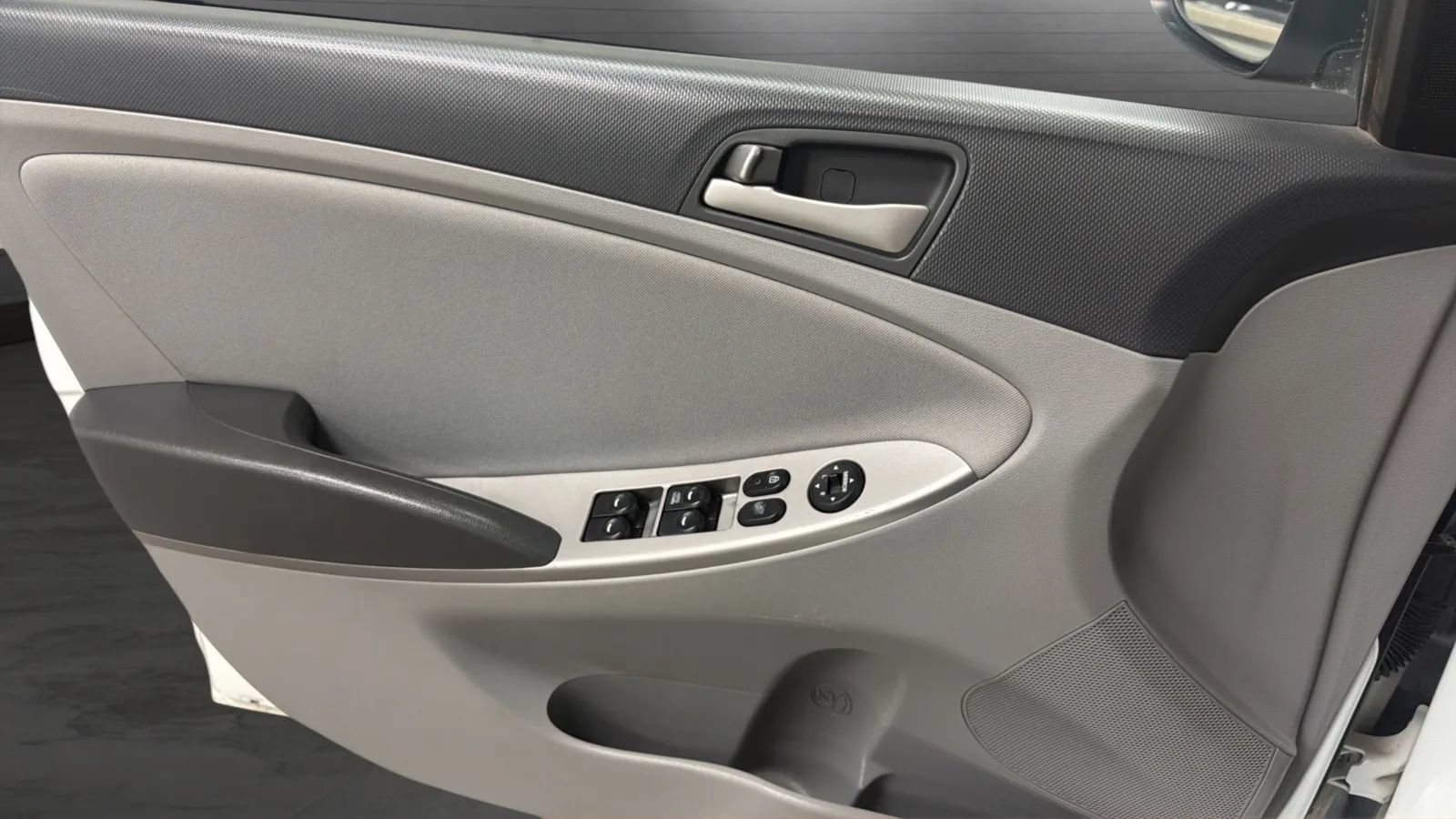 Used 2016 Hyundai Accent SE FWD image 15