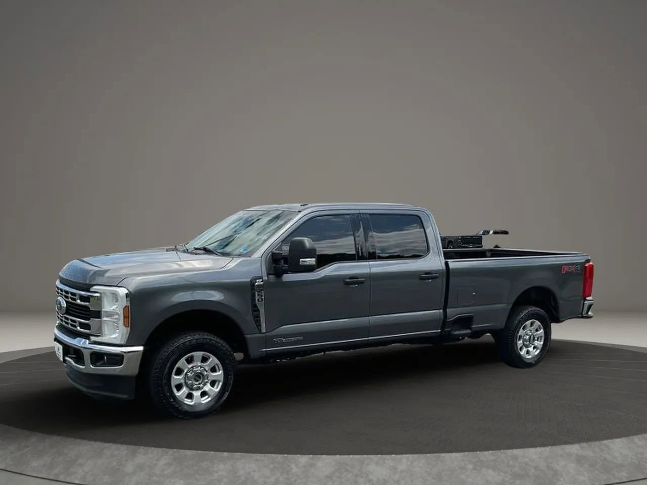 Used 2024 Ford F250 XLT AWD/4WD image 1
