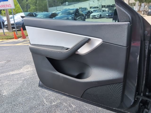 Used 2022 Tesla Model Y Performance image 20