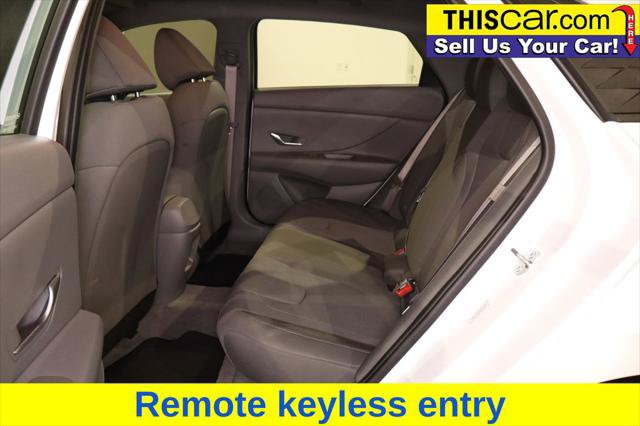 Used 2024 Hyundai Elantra SE FWD image 12