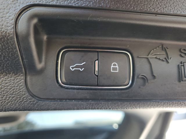 Used 2020 Ford Explorer ST w/ ST Street Pack image 32
