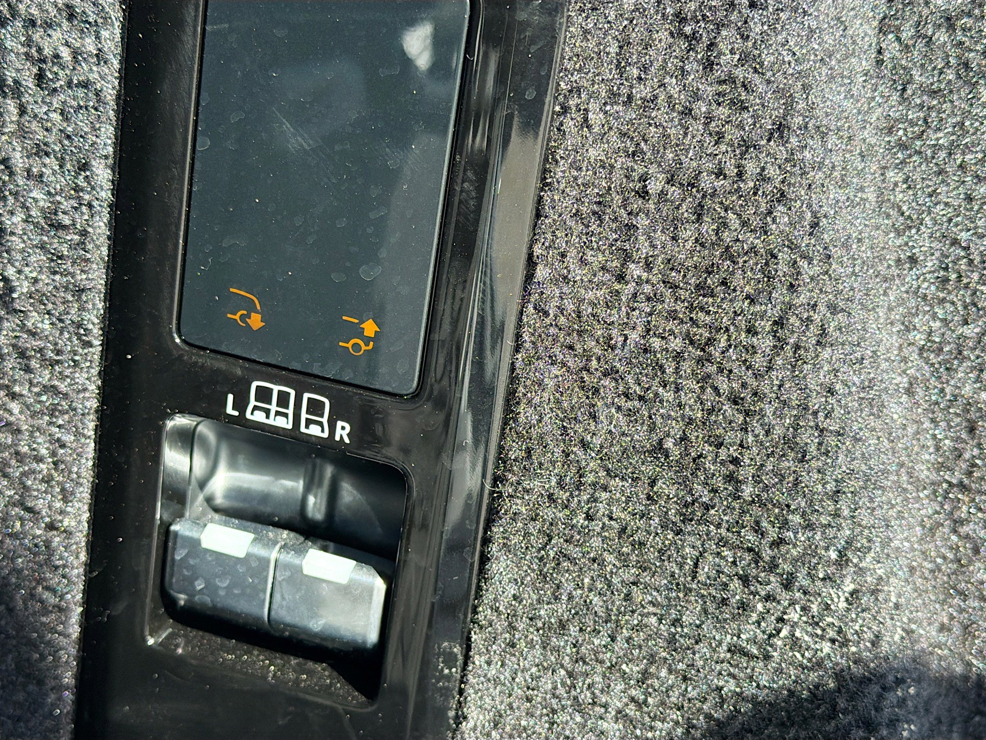 Used 2024 Land Rover Range Rover Sport SE image 13