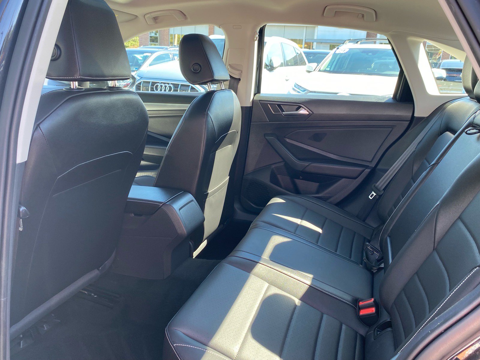 Certified 2023 Volkswagen Jetta SE w/ Panoramic Sunroof Package FWD image 19