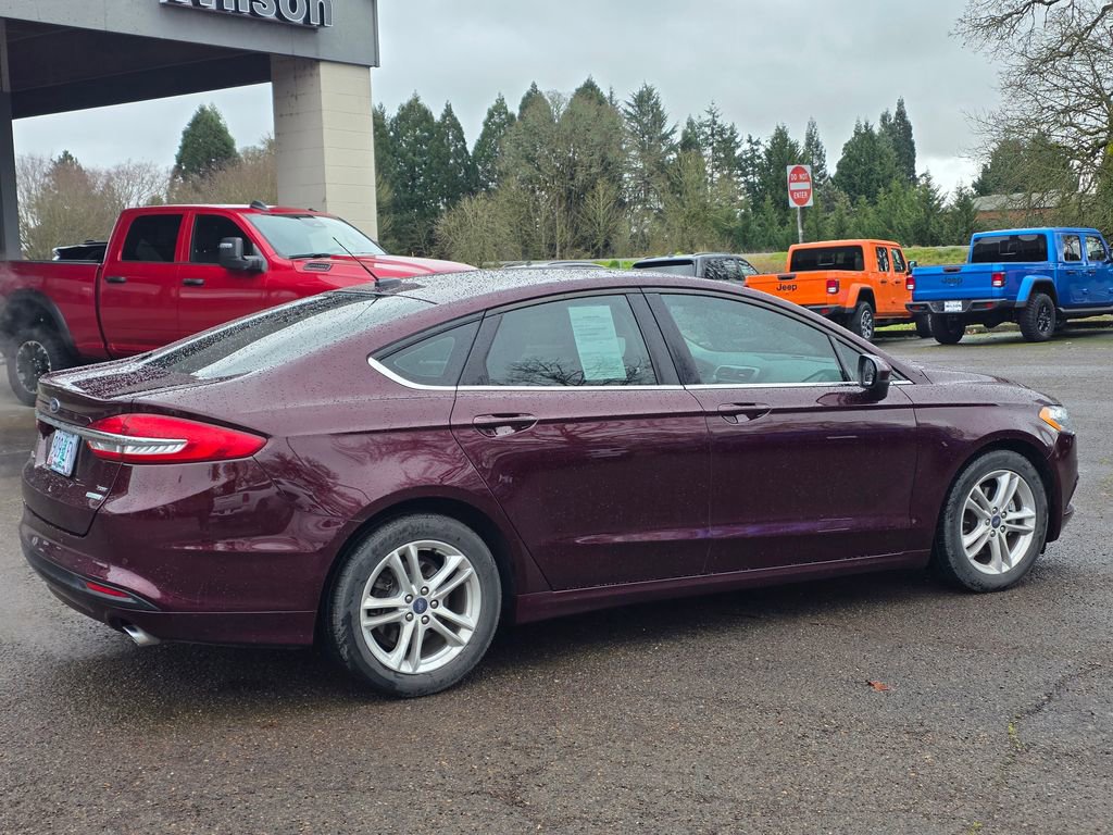 Used 2018 Ford Fusion SE w/ Fusion SE Technology Package image 25