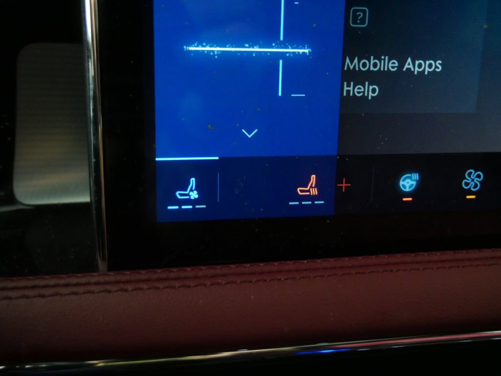 Used 2025 Lincoln Corsair Grand Touring w/ Equipment Group 301A image 25