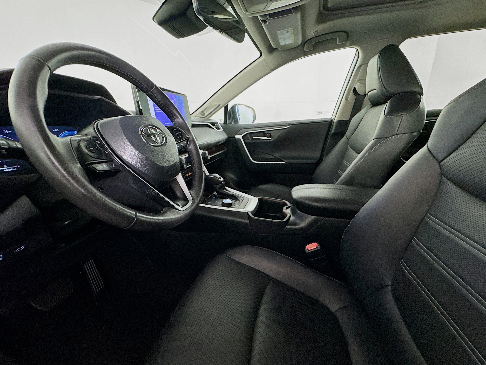 Used 2024 Toyota RAV4 Limited AWD/4WD image 20