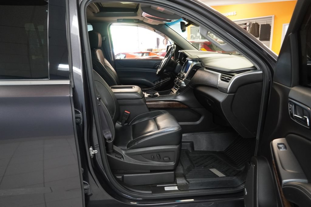 Used 2016 Chevrolet Suburban LT AWD/4WD image 25