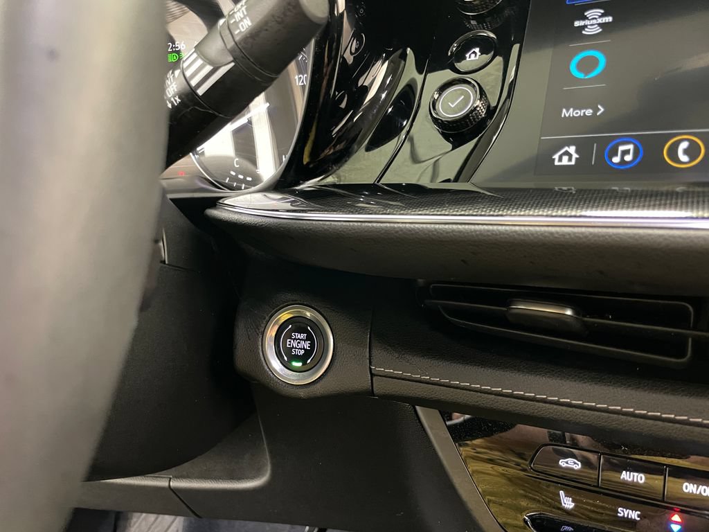 Used 2023 Buick Envision Essence AWD/4WD image 5