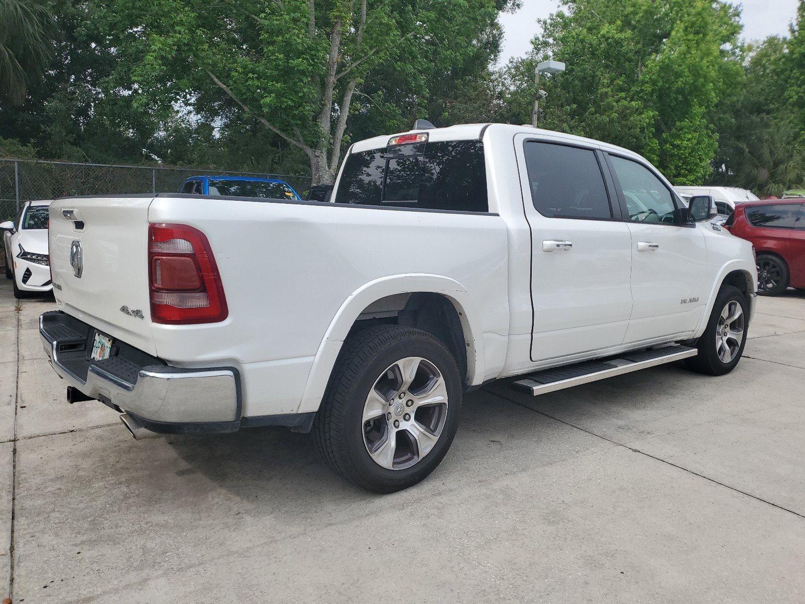 Used 2021 RAM 1500 Laramie AWD/4WD image 3