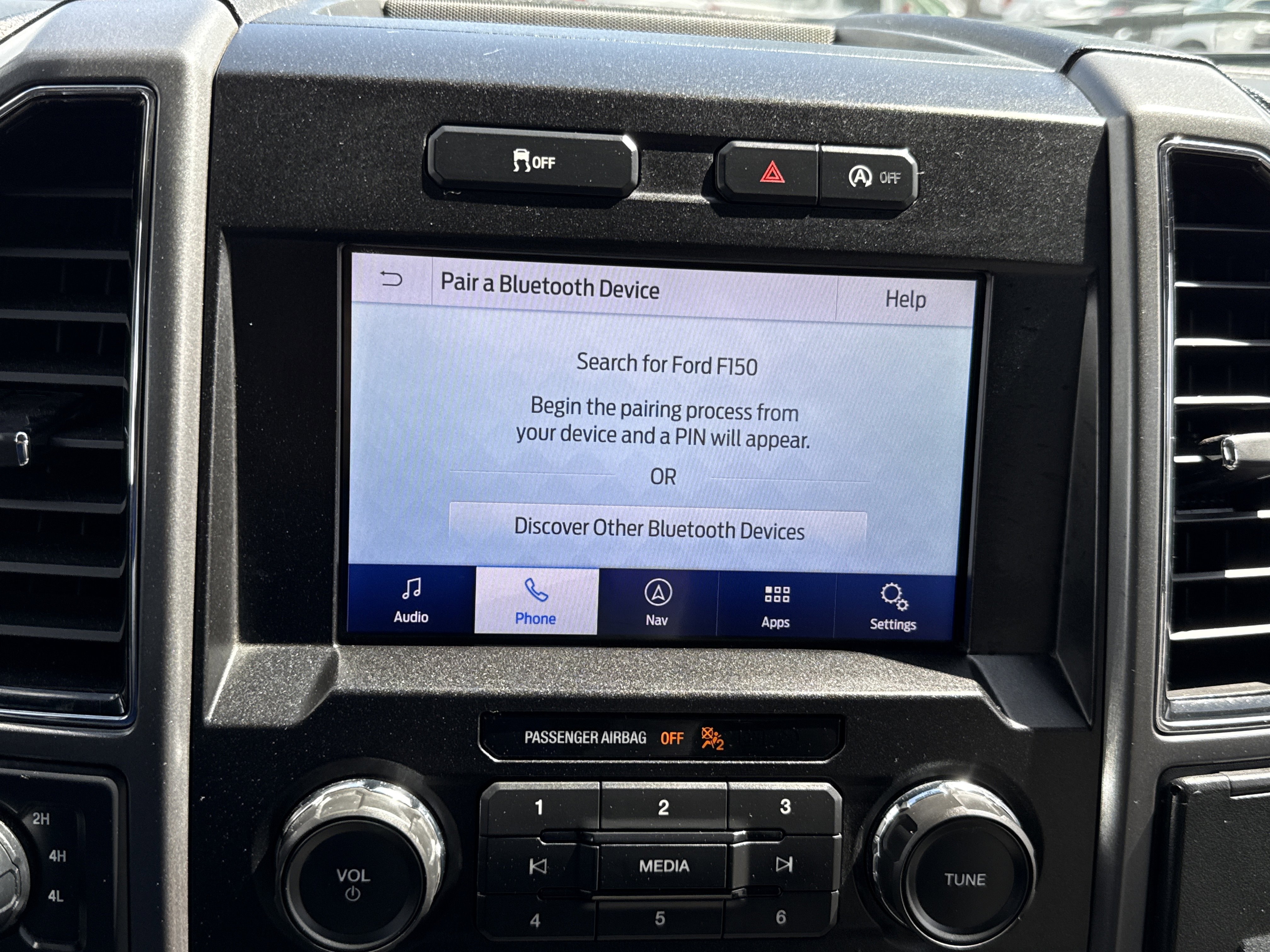 Used 2020 Ford F150 XLT w/ Equipment Group 302A Luxury AWD/4WD image 21