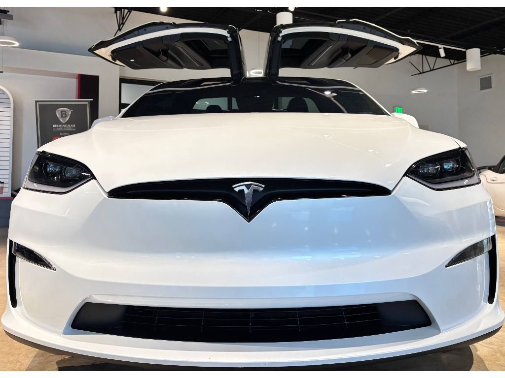 Used 2024 Tesla Model X image 3