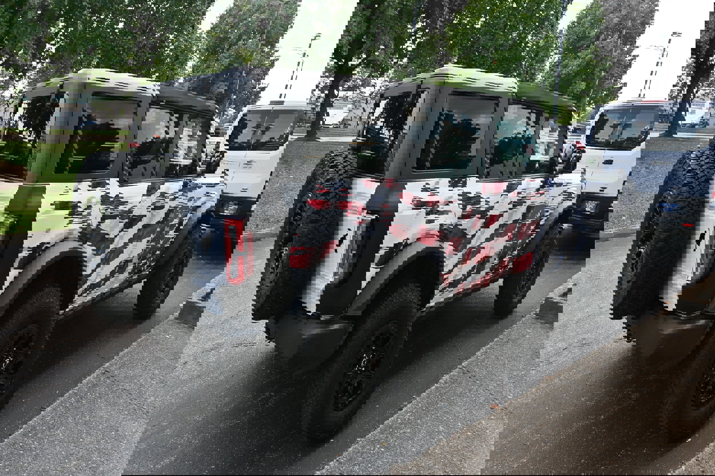 Used 2023 Ford Bronco Wildtrak image 4