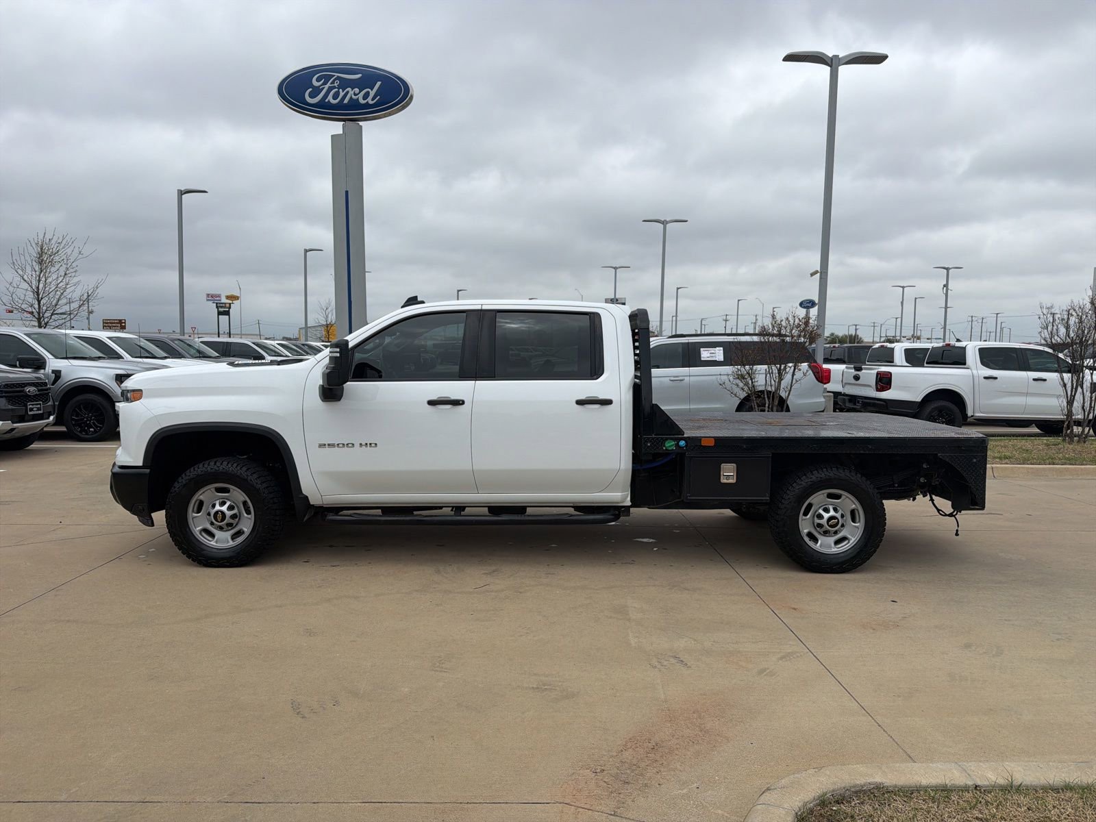 Used 2024 Chevrolet Silverado 2500 W/T w/ WT Fleet Convenience Package image 2