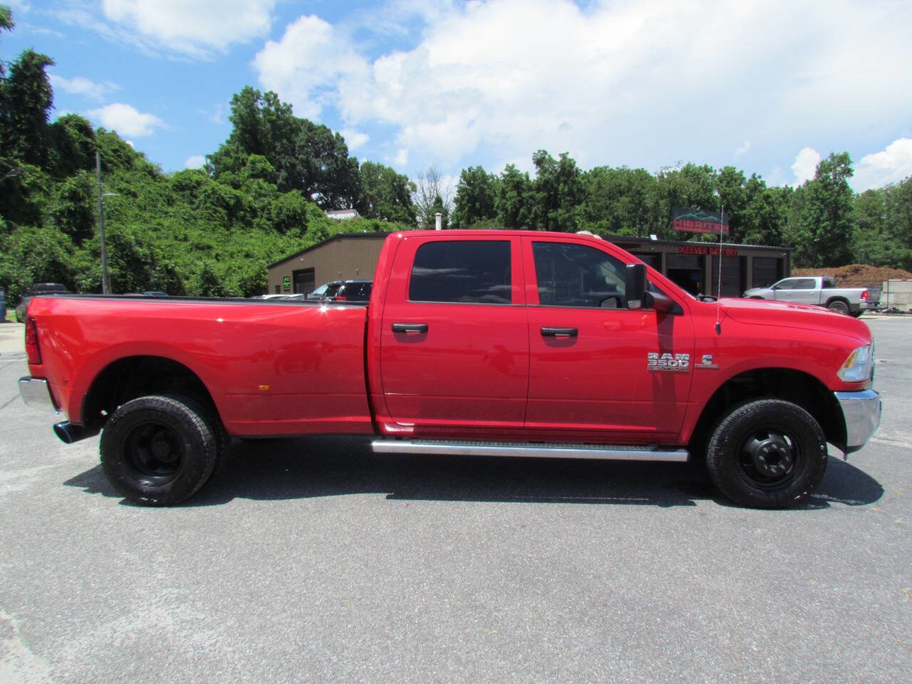 Used 2017 RAM 3500 Tradesman w/ Chrome Appearance Group image 8