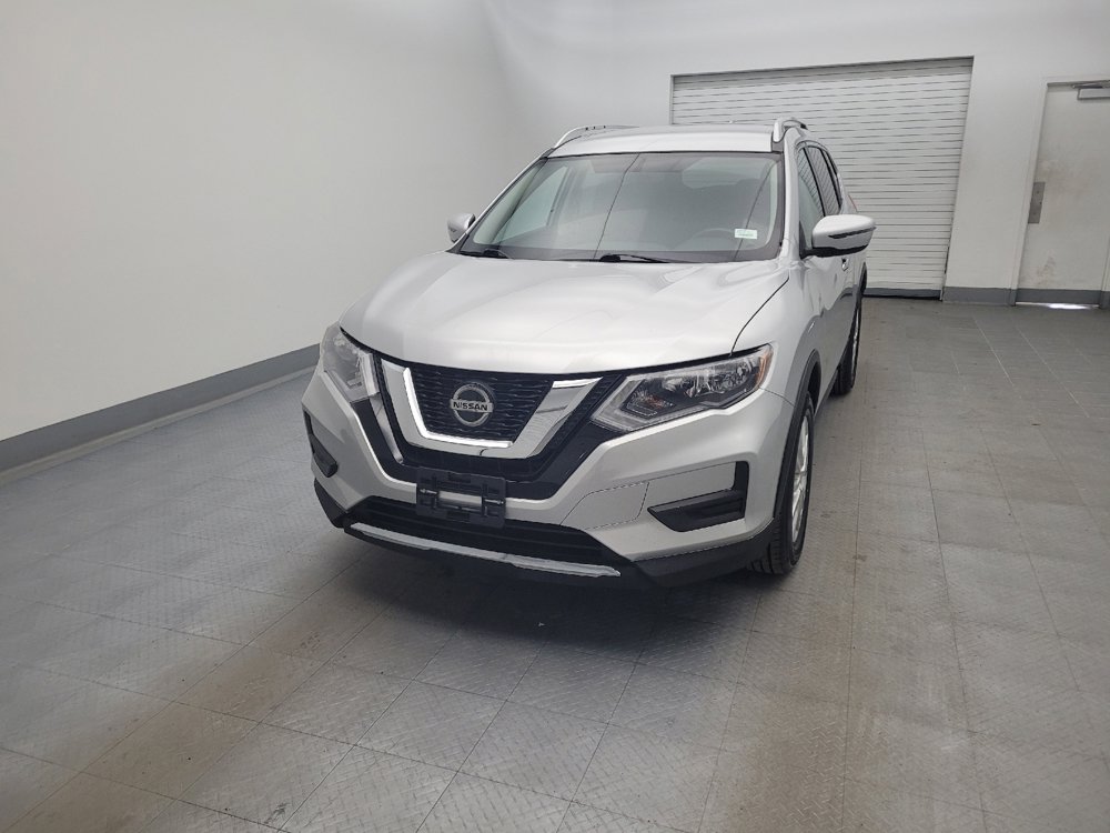 Used 2018 Nissan Rogue SV image 15