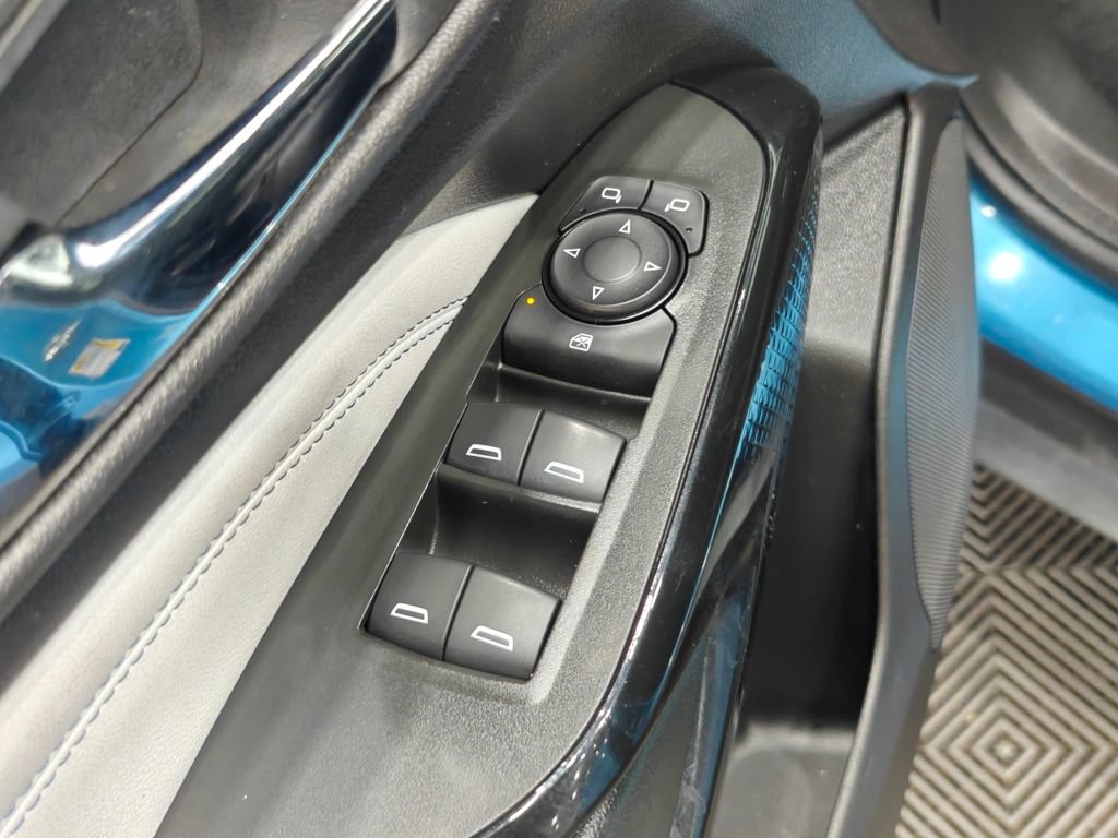 Used 2025 Chevrolet Trax LT image 40