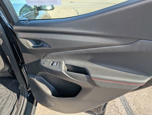 Used 2023 Chevrolet Bolt EUV Premier w/ Sun & Sound Package image 7