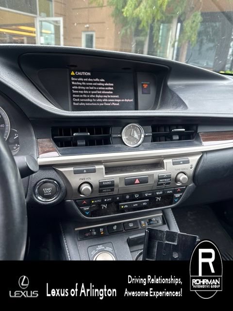 Used 2016 Lexus ES 350 w/ Luxury Package w/Wood Trim FWD image 10