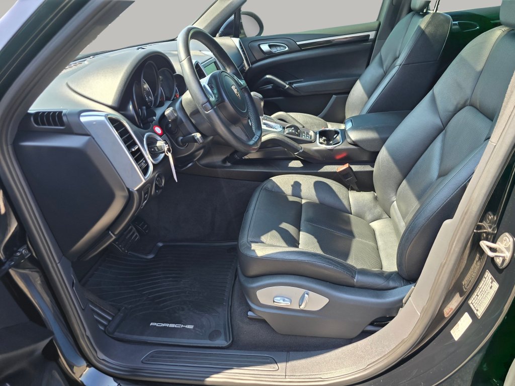 Used 2012 Porsche Cayenne AWD/4WD image 22