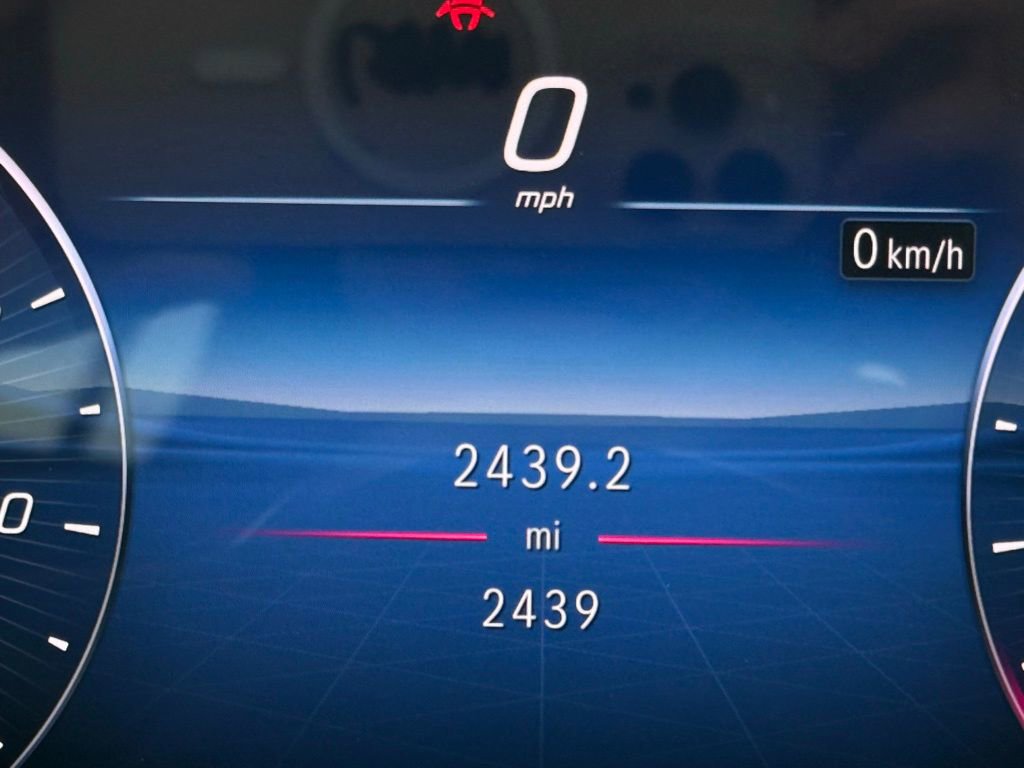 Used 2025 Mercedes-Benz C 300 Sedan image 28