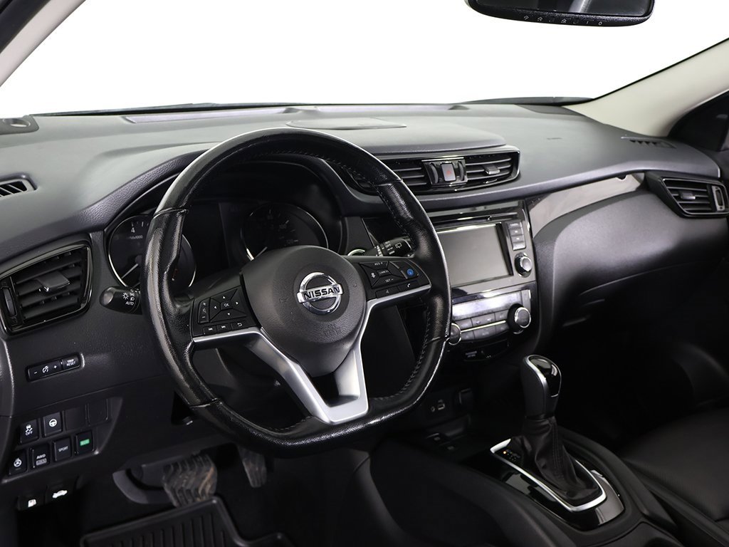 Used 2022 Nissan Rogue Sport SL w/ Premium Package image 29