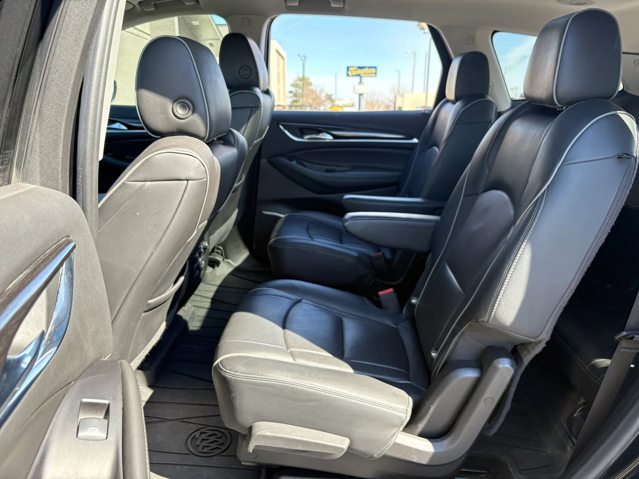 Used 2019 Buick Enclave Avenir w/ Avenir Technology Package image 26