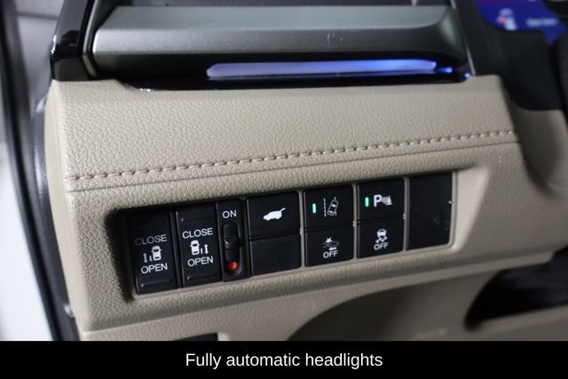 Used 2018 Honda Odyssey Elite image 23