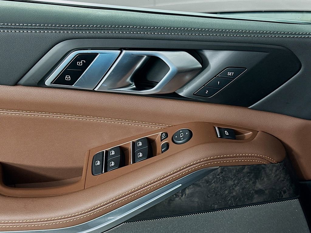 Certified 2024 BMW X5 xDrive40i w/ Premium Package AWD/4WD image 18