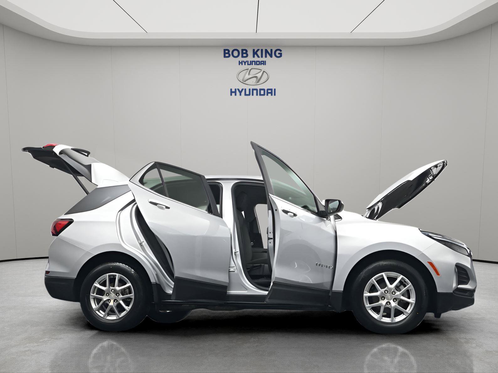 Used 2022 Chevrolet Equinox LT image 34