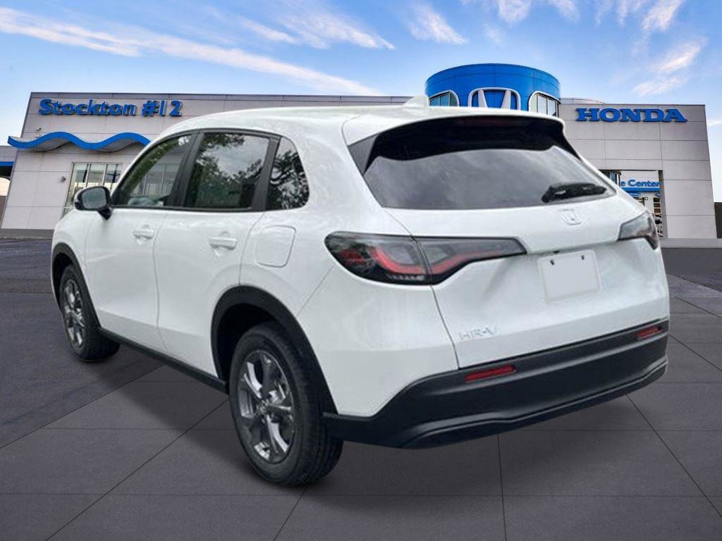 New 2026 Honda HR-V LX image 3