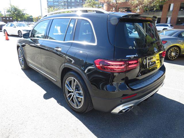 Used 2025 Mercedes-Benz GLB 35 AMG 4MATIC image 2