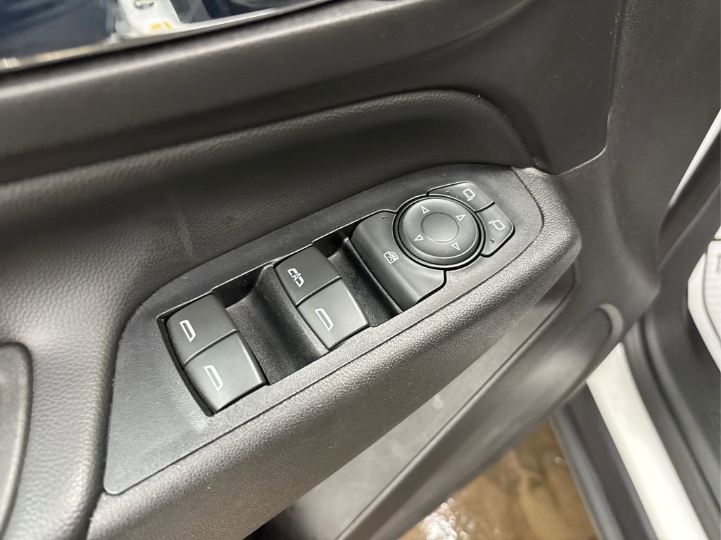 Used 2019 Chevrolet Equinox LT w/ LPO, Cargo Package image 34