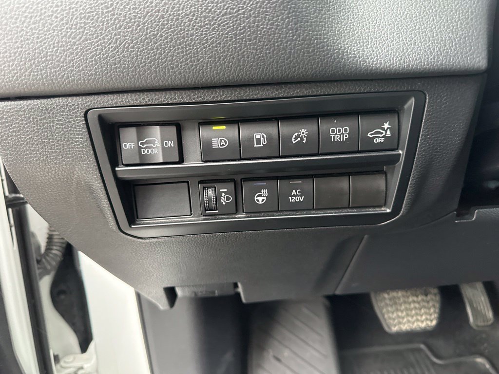 Used 2023 Toyota Sequoia Limited AWD/4WD image 44
