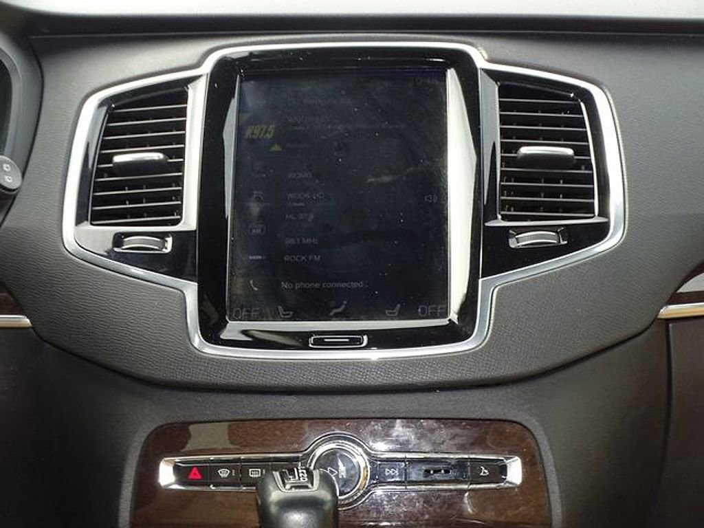 Used 2018 Volvo XC90 T6 Momentum w/ Convenience Package image 33