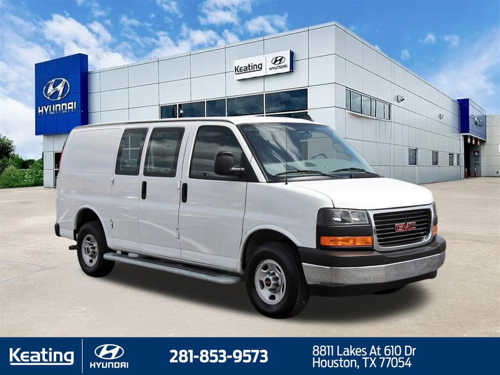 Used 2024 GMC Savana 2500 w/ Driver Convenience Package image 3