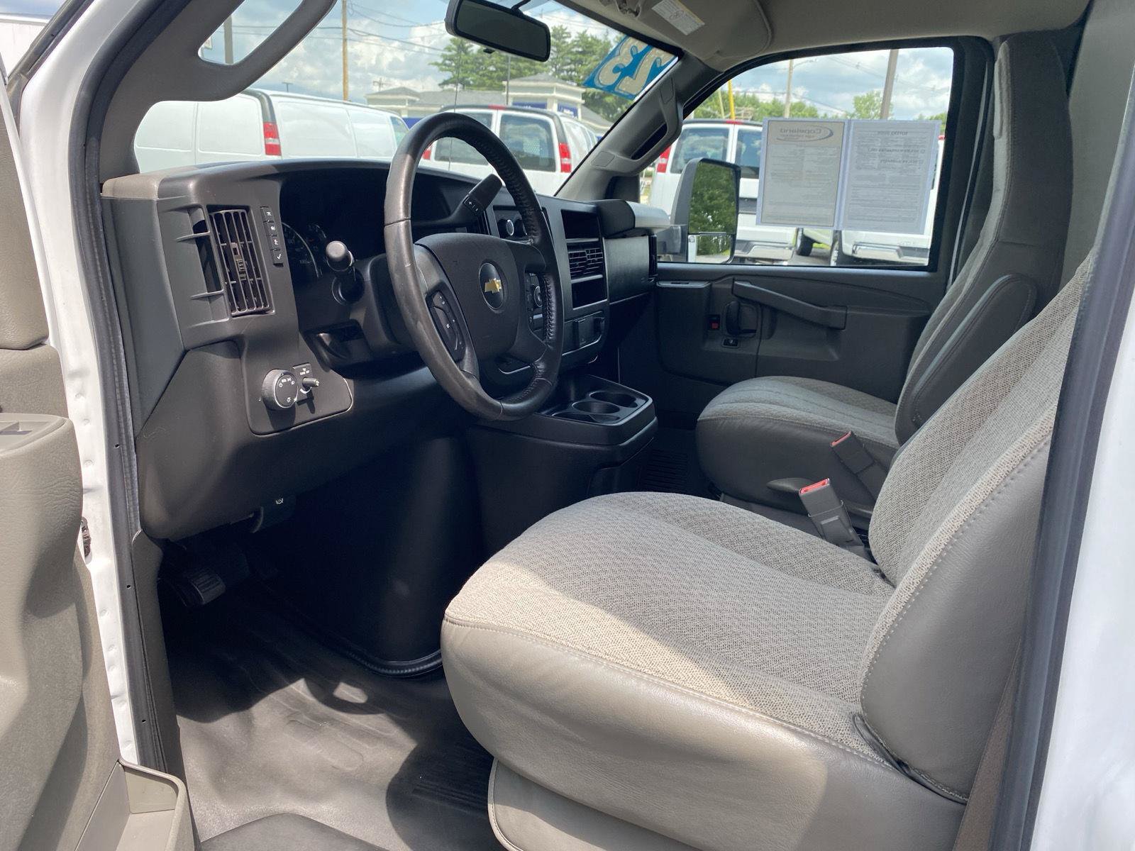 Used 2023 Chevrolet Express 3500 w/ Power Convenience Package RWD image 20
