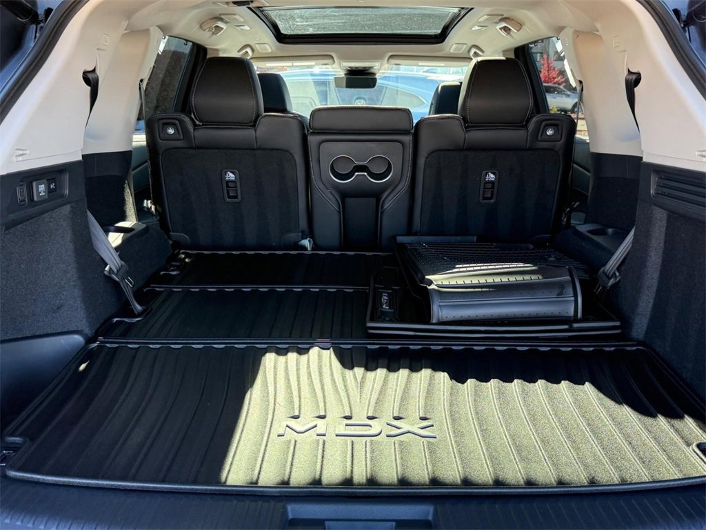 Certified 2025 Acura MDX w/ Technology Package image 5