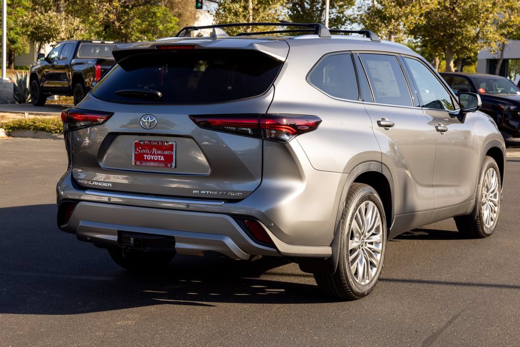 New 2026 Toyota Highlander Platinum AWD/4WD image 5
