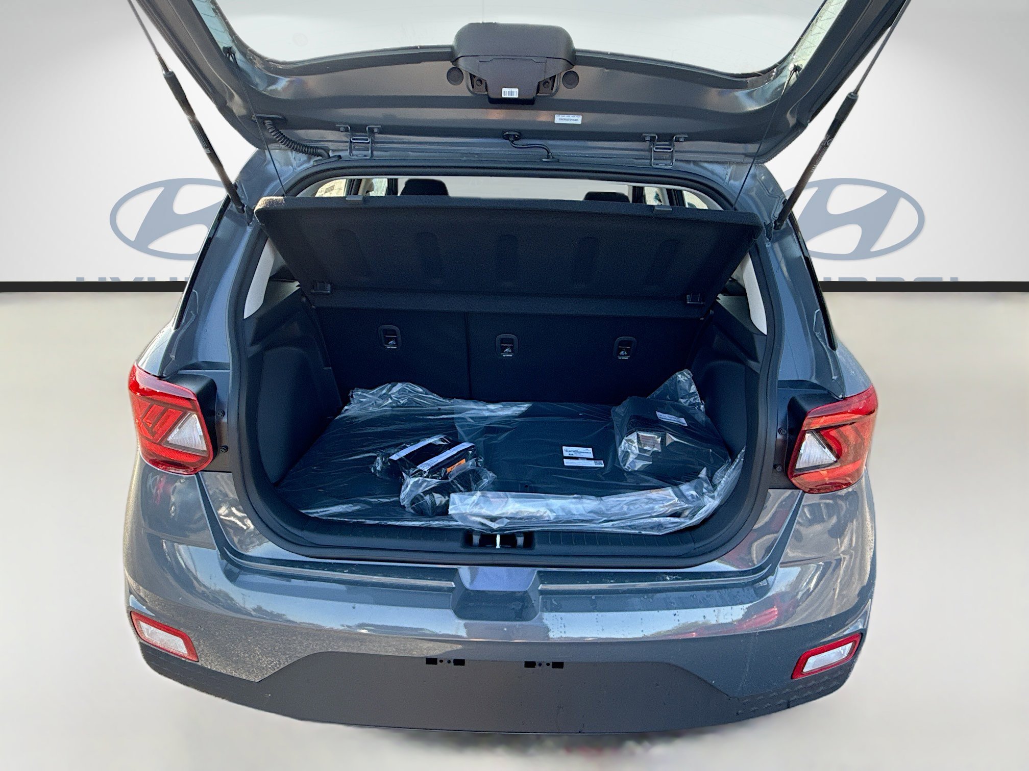 New 2026 Hyundai Venue SE FWD image 18