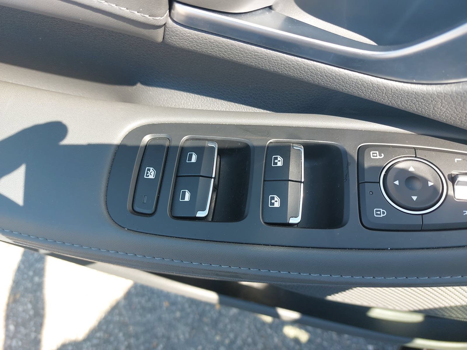 Used 2021 Hyundai Sonata Limited FWD image 28