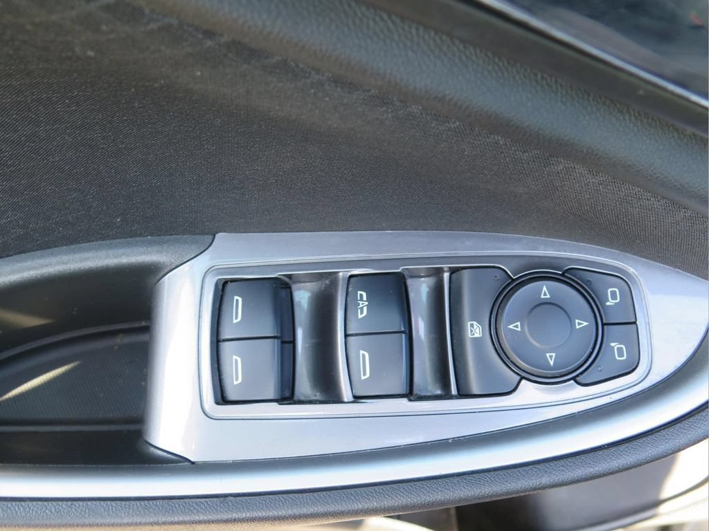 Used 2025 Chevrolet Malibu LT FWD image 10
