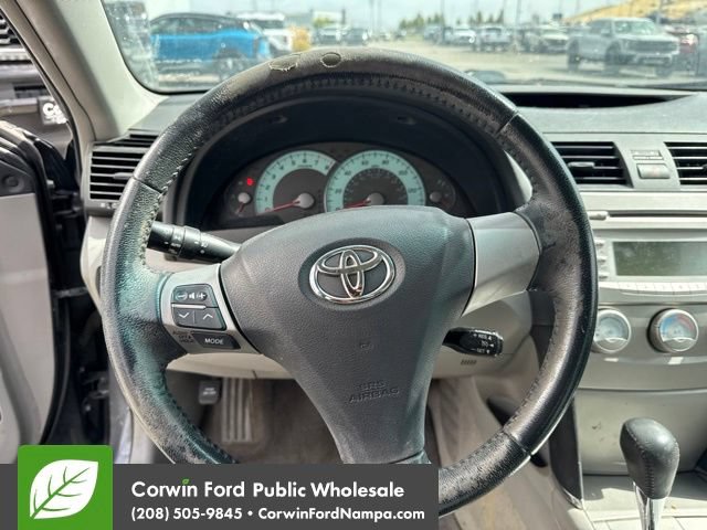 Used 2011 Toyota Camry SE w/ SE Extra-Value Pkg #1 FWD image 7