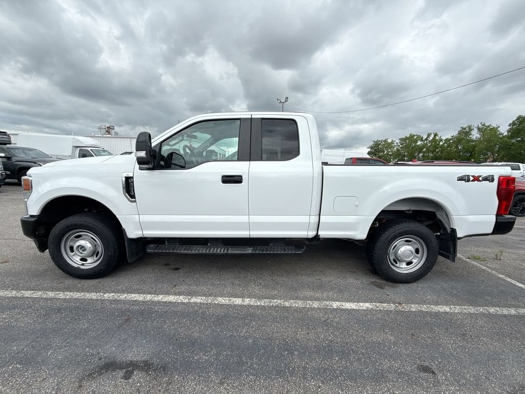 Used 2022 Ford F250 XL w/ Power Equipment Group AWD/4WD image 2