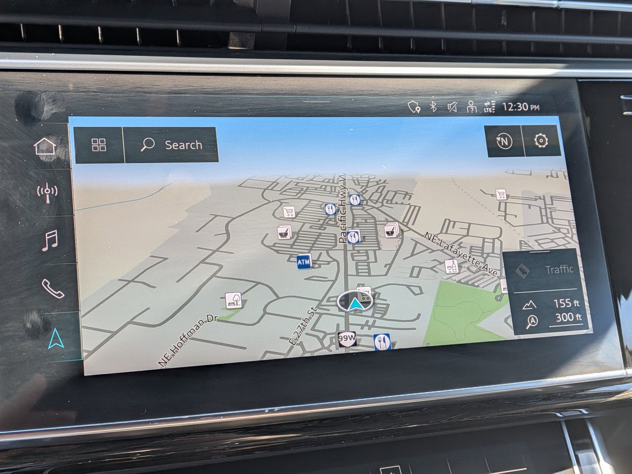 Used 2022 Audi Q8 Premium image 19