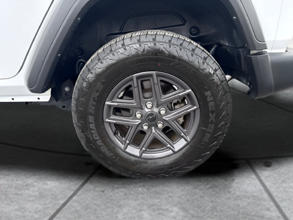 Used 2025 Jeep Wrangler Unlimited Sport AWD/4WD image 29