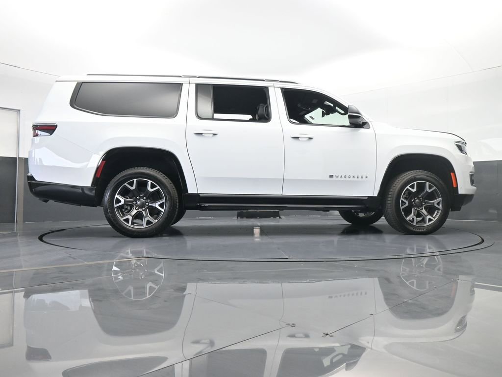 Used 2023 Jeep Wagoneer L Series III w/ Preferred Equipment Group image 67