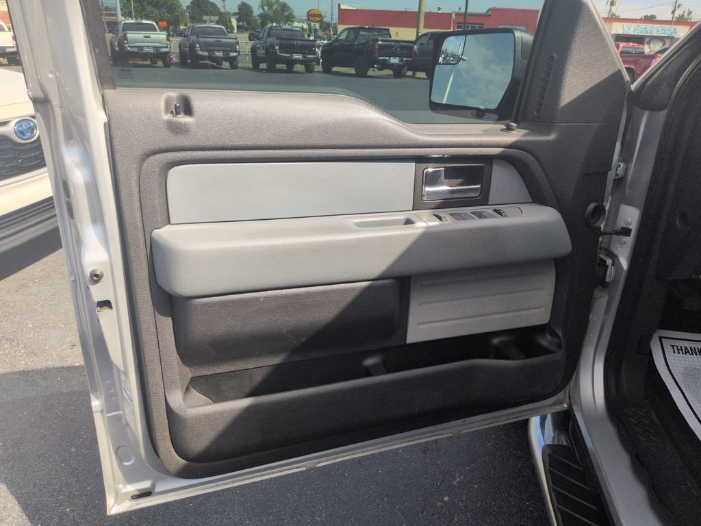Used 2012 Ford F150 XLT w/ XLT Chrome Pkg AWD/4WD image 11