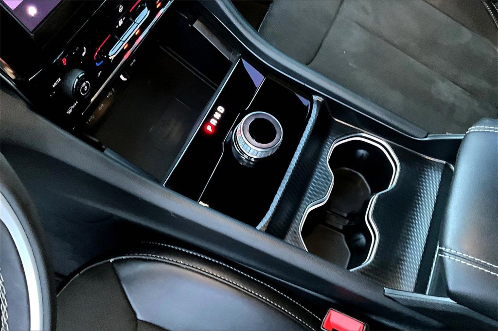 Used 2025 Jeep Grand Cherokee L Altitude image 17