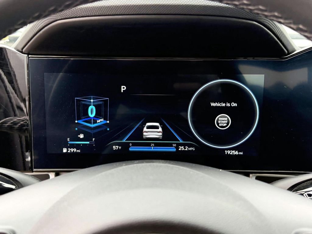 Certified 2023 Hyundai Elantra SEL w/ Convenience Package FWD image 31